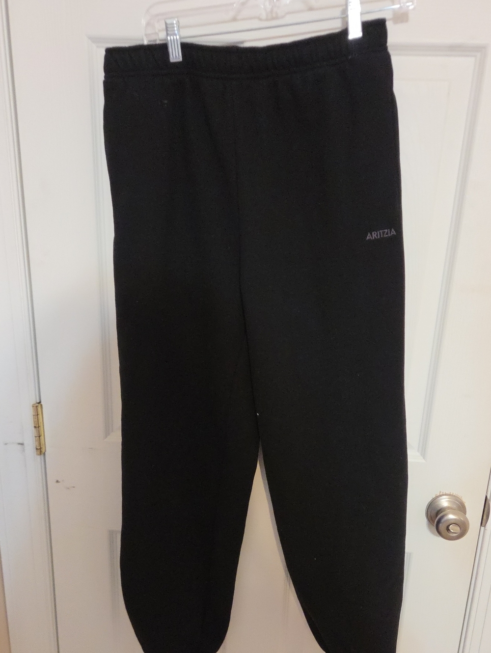 Aritzia Womana Black Jogger Sweatpants